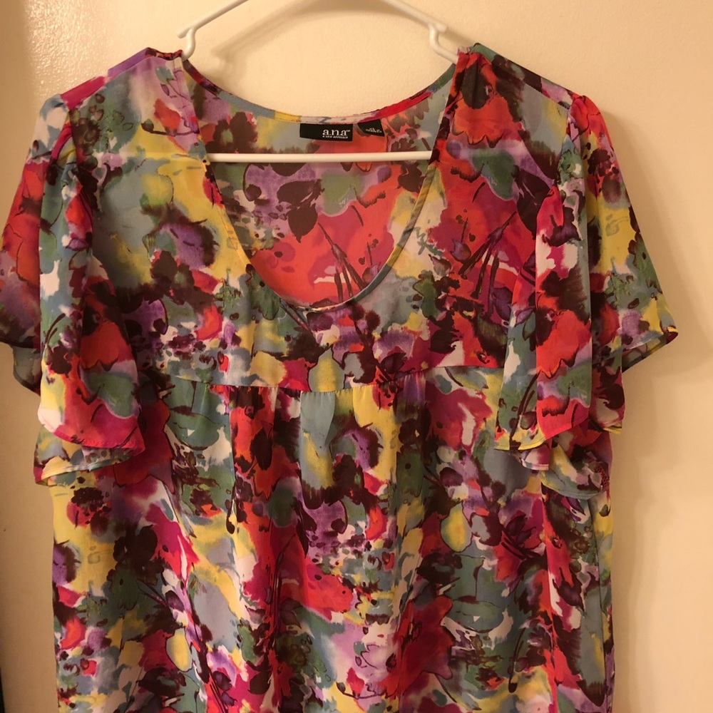 Women floral top